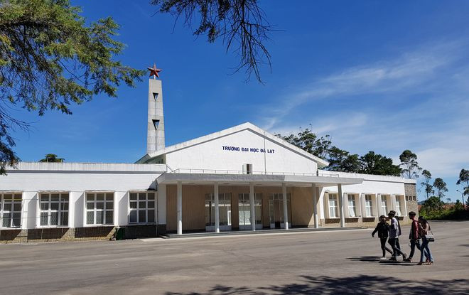 Trường ĐH Đà Lạt giảng dạy trực tuyến đến ngày 7.3.2021. Ảnh: LÂM VIÊN