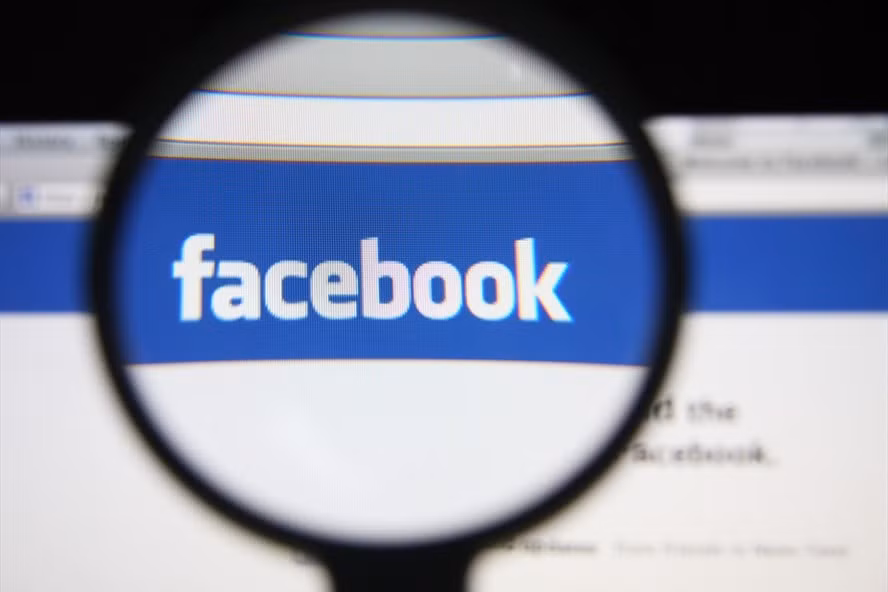 Facebook cam kết đầu tư 1 tỉ USD cho báo chí trong 3 năm tới. Ảnh: AFP