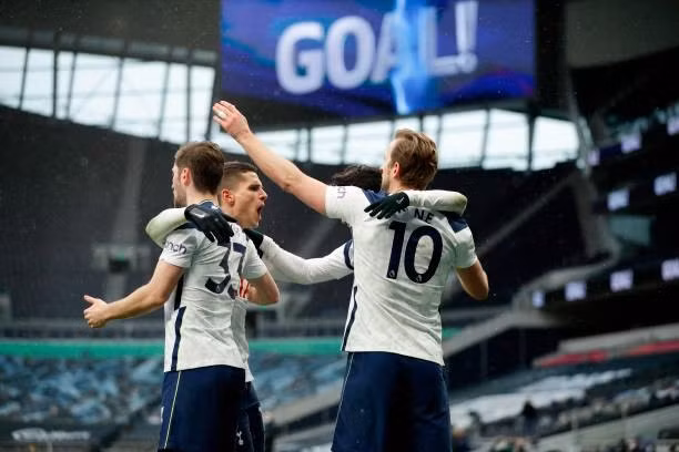 Giá trị của Kane nằm ở chỗ biết cách nâng cao tập thể. Ảnh: AFP