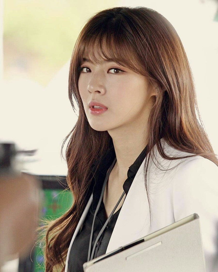 Không thành công với việc làm thần tượng, Lee Sun Bin lấn sân diễn xuất. Những năm đầu, cô được mời đảm nhận các vai phụ, khách mời trong các bộ phim mang yếu tố phá án hình sự. Ảnh: Instagram.