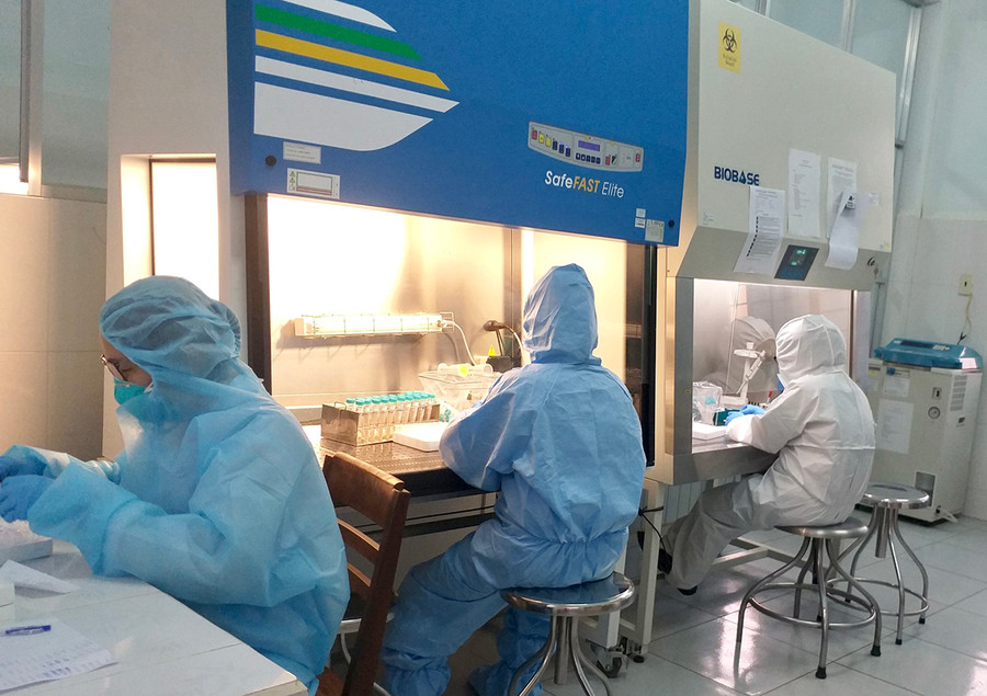 Kết quả xét nghiệm của bệnh nhân 1696 dương tính với SARS-CoV-2 trở lại sau 7 ngày ra viện. Ảnh: Như Nguyện Kết quả xét nghiệm của bệnh nhân 1696 dương tính với SARS-CoV-2 trở lại sau 7 ngày ra viện. Ảnh: Như Nguyện