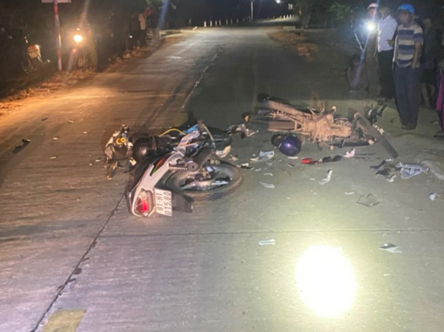 Hiện trường vụ tai nạn giao thông. Ảnh: Hữu Hoàng Hiện trường vụ tai nạn giao thông. Ảnh: Hữu Hoàng