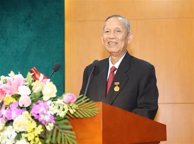  Nguyên Phó Thủ tướng Chính phủ, nguyên Trưởng Ban Nội chính Trung ương Trương Vĩnh Trọng phát biểu tại lễ trao tặng Huy hiệu 50 tuổi Đảng. (Ảnh: Doãn Tấn/TTXVN)