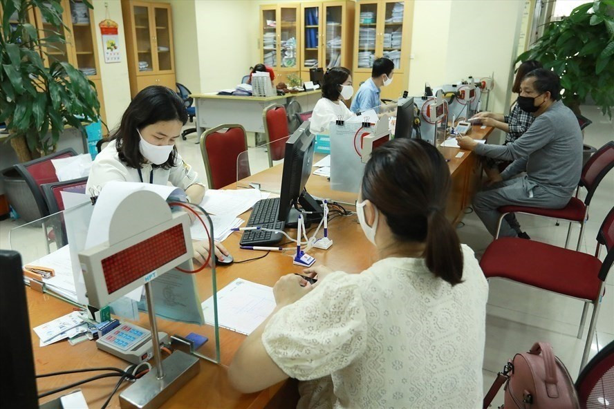  Từ cuối tháng 2.2021 sẽ có nhiều chính sách mới có hiệu lực thi hành. Ảnh minh hoạ: Hải Nguyễn