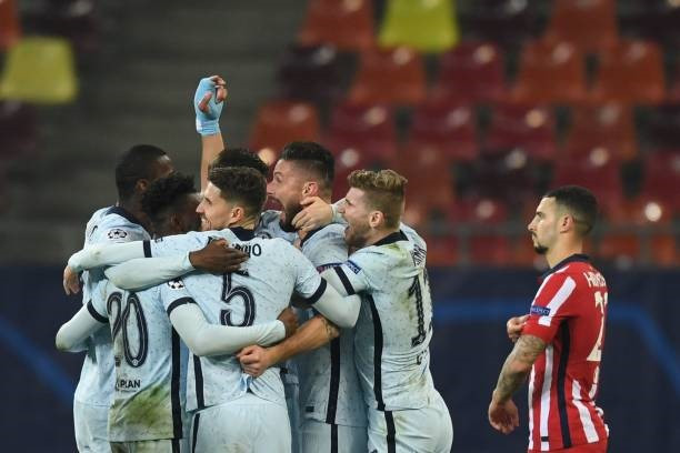  Siêu phẩm của Giroud định đoạt trận đấu. Ảnh: AFP