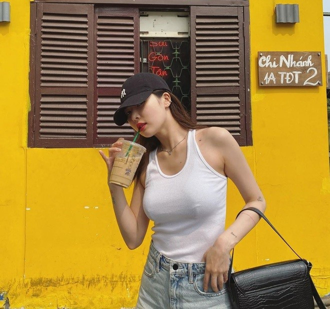 Bỏ ngoài tai những thành kiến, HyunA vẫn sống tích cực và làm theo những mong muốn của bản thân. Ảnh: Instagram.