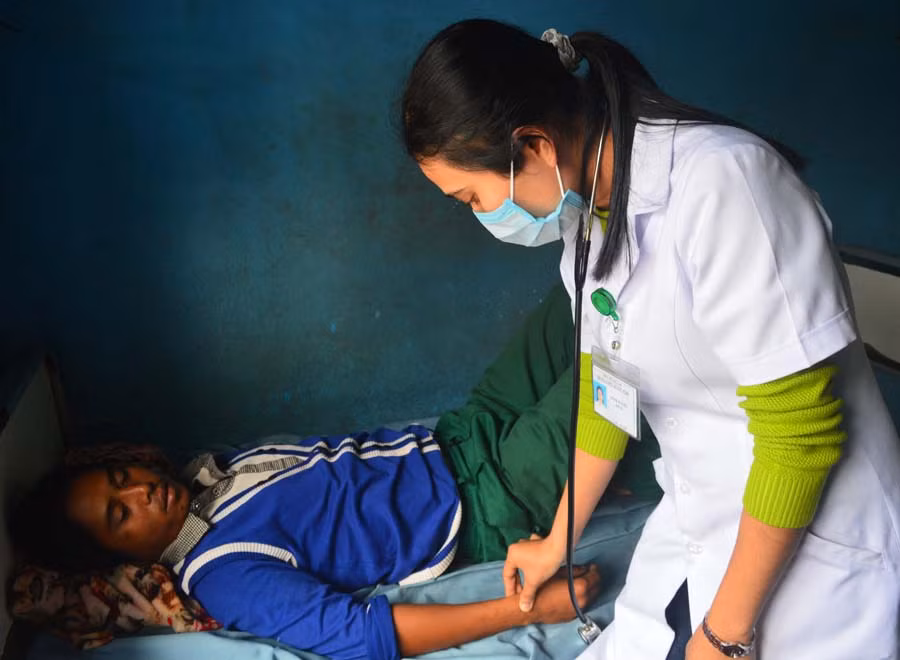  Ngành Y tế huyện Chư Pah tích cực chăm sóc sức khỏe nhân dân. Ảnh. Đ.Y