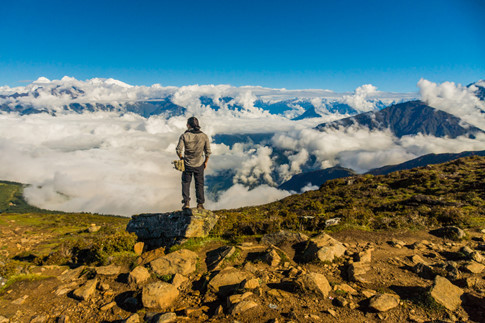 Hoàng Lê Giang trên đường đi lên hồ Gosaikunda, dãy núi Himalaya. Ảnh: NVCC Hoàng Lê Giang trên đường đi lên hồ Gosaikunda, dãy núi Himalaya. Ảnh: NVCC