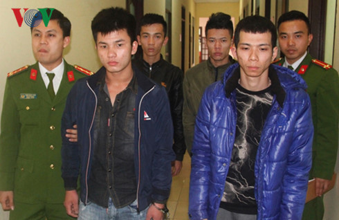 Các đối tượng tại cơ quan công an. Các đối tượng tại cơ quan công an.