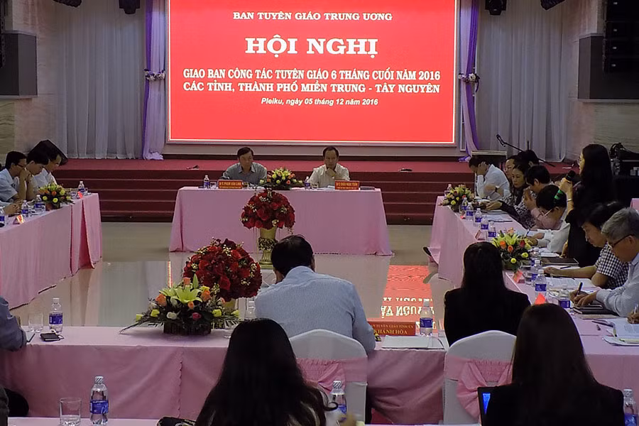 Toàn cảnh hội nghị 
