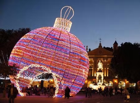 Cảnh Giáng sinh ở thành phố Nice, nước Pháp.