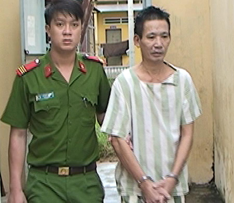 Đối tượng Nguyễn Văn Thiên trộm cắp xe máy bị Công an huyện bắt giữ. Ảnh: Ngô Mạo Đối tượng Nguyễn Văn Thiên trộm cắp xe máy bị Công an huyện bắt giữ. Ảnh: Ngô Mạo