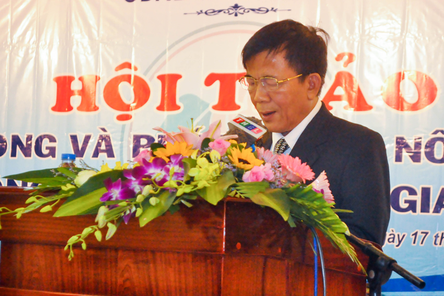 Giám đốc Sở Nông nghiệp và Phát triển Nông thôn tỉnh Trương Phước Anh nêu rõ: Việc xác định triển vọng phát triển nông nghiệp ứng dụng công nghệ cao là yêu cầu hết sức cần thiết và cấp bách. Ảnh: Trần Dung Giám đốc Sở Nông nghiệp và Phát triển Nông thôn tỉnh Trương Phước Anh nêu rõ: Việc xác định triển vọng phát triển nông nghiệp ứng dụng công nghệ cao là yêu cầu hết sức cần thiết và cấp bách. Ảnh: Trần Dung