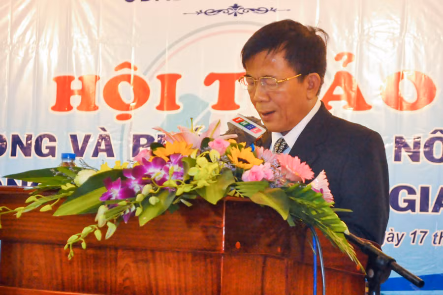 Giám đốc Sở Nông nghiệp và Phát triển Nông thôn tỉnh Trương Phước Anh nêu rõ: Việc xác định triển vọng phát triển nông nghiệp ứng dụng công nghệ cao là yêu cầu hết sức cần thiết và cấp bách. Ảnh: Trần Dung