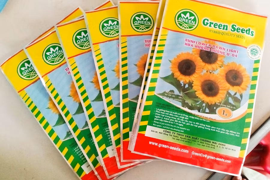 Thị trường hạt giống hoa hiện rất đa dạng về chủng loại. Ảnh: Trần Dung