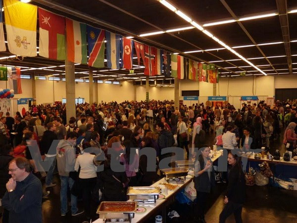 Quang cảnh Hội chợ quốc tế Bazaar. Quang cảnh Hội chợ quốc tế Bazaar.