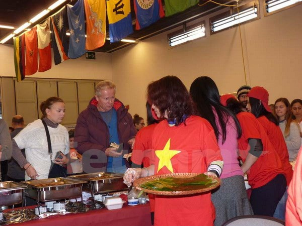 Gian hàng Việt Nam tại Hội chợ quốc tế Bazaar. Gian hàng Việt Nam tại Hội chợ quốc tế Bazaar.