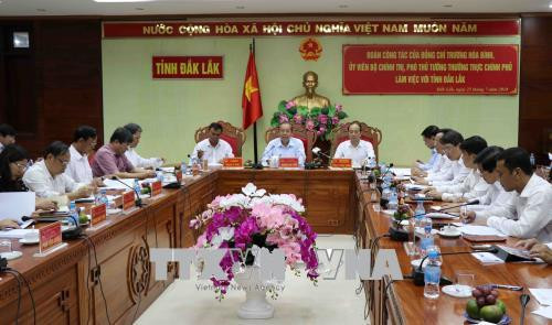  Quang cảnh buổi làm việc.