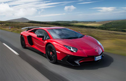  Có 8 xe Aventador SV thuộc diện triệu hồi mới nhất của Lamborghini. 