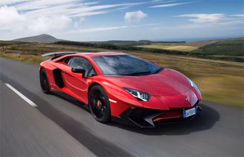  Có 8 xe Aventador SV thuộc diện triệu hồi mới nhất của Lamborghini. 