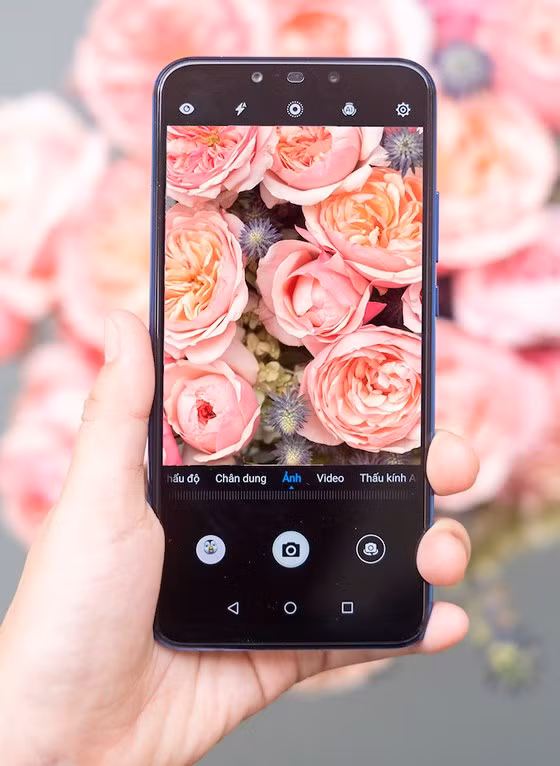 Chụp ảnh là một thế mạnh của Huawei Nova 3i