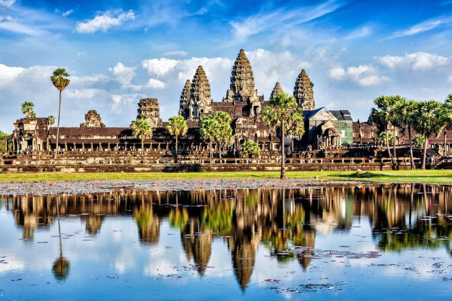 Vương quốc Campuchia nổi tiếng với khu di tích cổ kính như quần thể di tích Angkor Wat. Ảnh: voyages.michelin Vương quốc Campuchia nổi tiếng với khu di tích cổ kính như quần thể di tích Angkor Wat. Ảnh: voyages.michelin