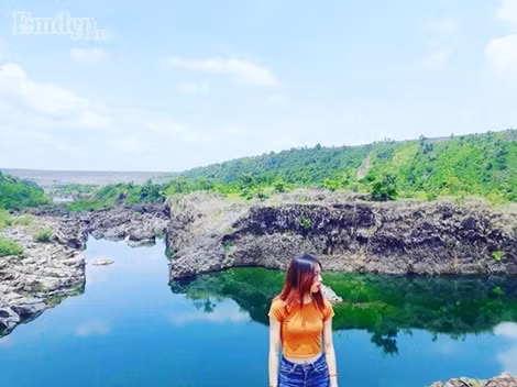 Giới trẻ gọi đây là Hục Cá Sấu hoặc Hồ Đá Xanh