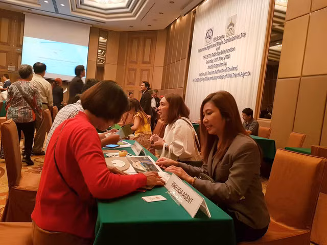 Doanh nghiệp du lịch thường xuyên có các cuộc gặp trực tiếp nhằm kết nối đẩy mạnh hợp tác phát triển sản phẩm du lịch Vùng Nam Trung Bộ - Tây Nguyên với Bangkok 