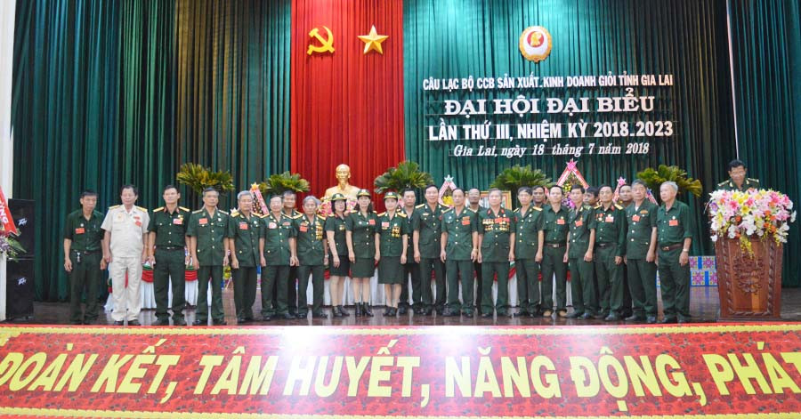 Câu lạc bộ ra mắt Ban Chấp hành khóa mới. Ảnh: Anh Huy