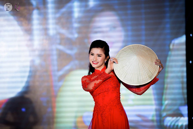 Tường Vy từng đạt giải hoa khôi sinh viên tài năng của Trường ĐH Ngoại thương Tường Vy từng đạt giải hoa khôi sinh viên tài năng của Trường ĐH Ngoại thương