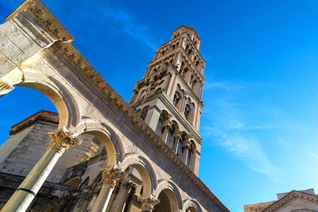 Tháp chuông Thánh Domnius ở Split.