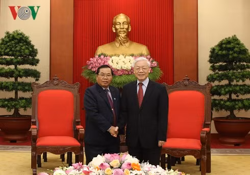 Tổng Bí thư Nguyễn Phú Trọng và Phó Chủ tịch Quốc hội Lào Sengnouane Xayalat Tổng Bí thư Nguyễn Phú Trọng và Phó Chủ tịch Quốc hội Lào Sengnouane Xayalat
