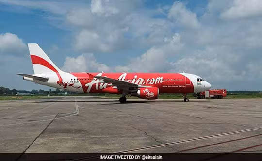 Một thi thể trẻ sơ sinh được phát hiện trong nhà vệ sinh trên máy bay ở Ấn Độ. Ảnh: Airasianin