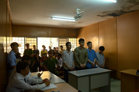  Các bị cáo tại tòa