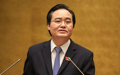 Bộ trưởng Phùng Xuân Nhạ (Ảnh: Tuổi trẻ)  Bộ trưởng Phùng Xuân Nhạ (Ảnh: Tuổi trẻ)