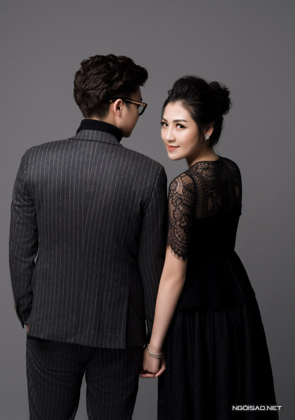 Từ lúc công khai tin mừng, Tú Anh và Gia Lộc đã xuất hiện cùng nhau tại một sự kiện. Ở chốn đông người, cả hai khá ngại ngùng thể hiện tình cảm. Tuy nhiên trên mạng xã hội, cô luôn dành cho chồng sắp cưới những lời yêu thương. Từ lúc công khai tin mừng, Tú Anh và Gia Lộc đã xuất hiện cùng nhau tại một sự kiện. Ở chốn đông người, cả hai khá ngại ngùng thể hiện tình cảm. Tuy nhiên trên mạng xã hội, cô luôn dành cho chồng sắp cưới những lời yêu thương.