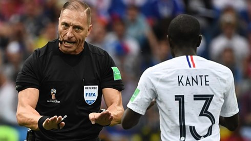 Trọng tài Nestor Pitana bắt chính trận chung kết World Cup 2018 giữa Pháp với Croatia (Ảnh: Getty Images). Trọng tài Nestor Pitana bắt chính trận chung kết World Cup 2018 giữa Pháp với Croatia (Ảnh: Getty Images).