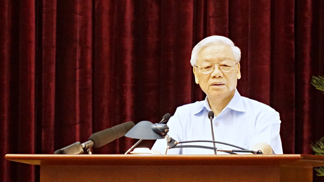 Tổng Bí thư Nguyễn Phú Trọng phát biểu tại hội nghị sáng 16-7 Tổng bí thư Nguyễn Phú Trọng phát biểu tại hội nghị sáng 16.7