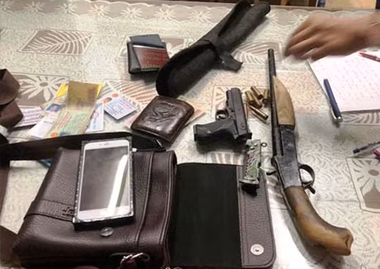 Các tang vật liên quan bị công an thu giữ