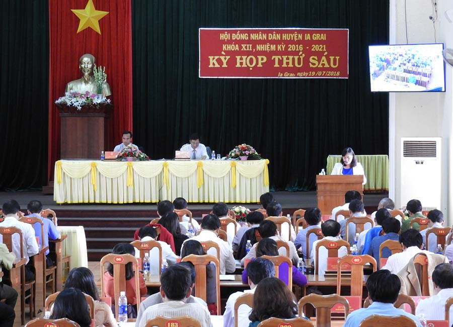  Toàn cảnh kỳ họp. Ảnh: T.N