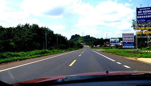 QL 14 có chiều dài 553km với tổng đầu tư gần 14.000 tỷ đồng... QL 14 có chiều dài 553km với tổng đầu tư gần 14.000 tỷ đồng...