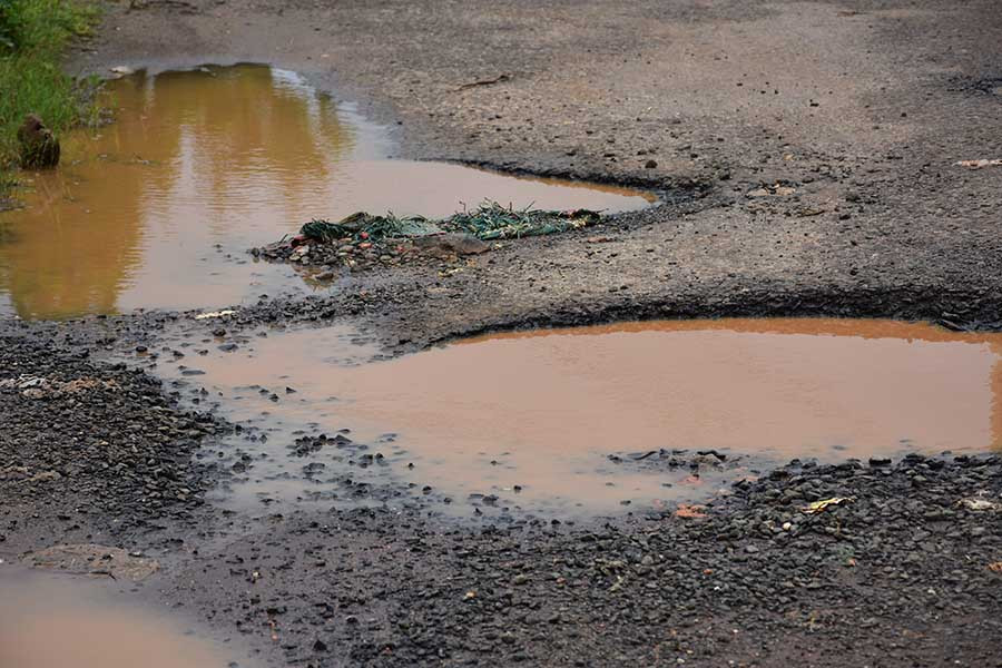 Ảnh chụp lúc 13 giờ 30 phút (ngày 22-7-2018) tại đường Âu Cơ. Ảnh: H.P Ảnh chụp lúc 13 giờ 30 phút (ngày 22-7-2018) tại đường Âu Cơ. Ảnh: H.P