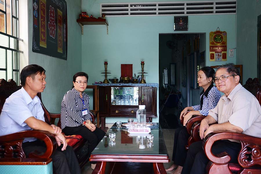 Ủy ban nhân dân thị xã An Khê thường xuyên thăm hỏi, chăm sóc người có công với cách mạng. Ảnh: N.T Ủy ban nhân dân thị xã An Khê thường xuyên thăm hỏi, chăm sóc người có công với cách mạng. Ảnh: N.T