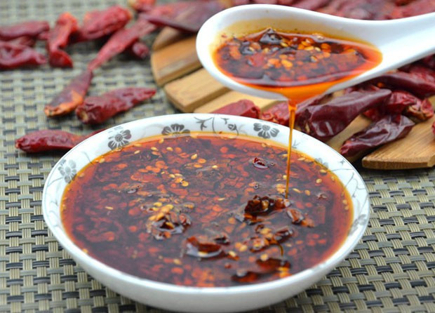Dầu ớt ở Quý Châu khá giống món dầu ớt ở Tứ Xuyên