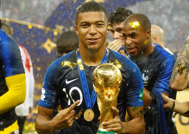 Mbappe hạnh phúc khi trở thành một phần lịch sử của đội tuyển Pháp