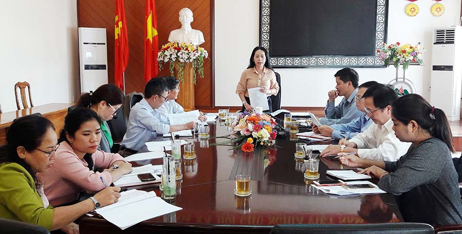  Các thành viên Ban Quản lý họp bàn vận động Quỹ. Ảnh: Đ.Y