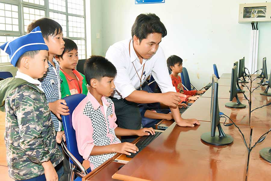  Tuyển sinh đầu cấp đúng quy chế sẽ giúp các trường tránh tình trạng quá tải, nâng cao chất lượng dạy và học. Ảnh: Đức Thụy