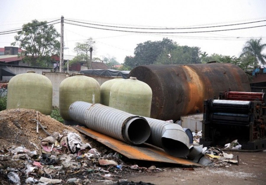 Có thể tìm thấy mọi thứ phế liệu ở làng Quan Độ