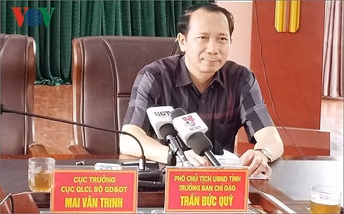 Ông Trần Đức Quý, Phó Chủ tịch UBND tỉnh, Trưởng ban chỉ đạo thi THPT quốc gia 2018 phát biểu tại buổi họp báo chiều 17-7 về những sai phạm trong thi THPT Quốc gia 2018 tại Hà Giang.