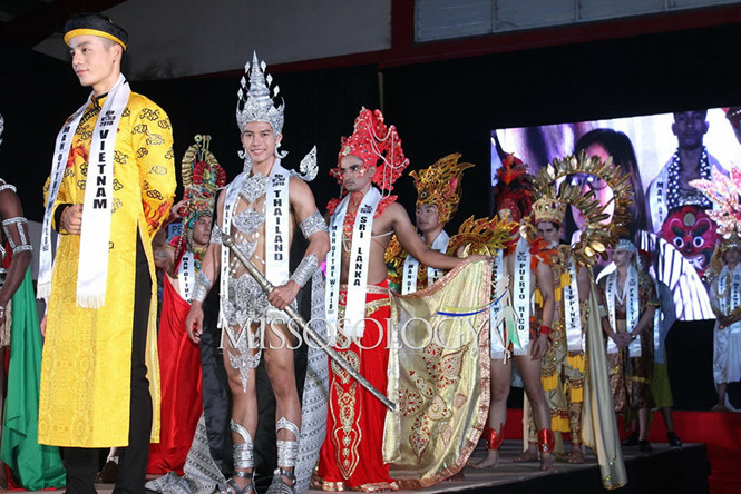  Trang phục truyền thống của đại diện Việt Nam tại cuộc thi 